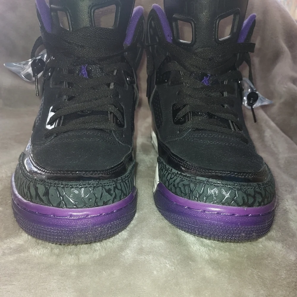 Jordan Spizike Black Court Purple Sneakers - Picture 5 of 14